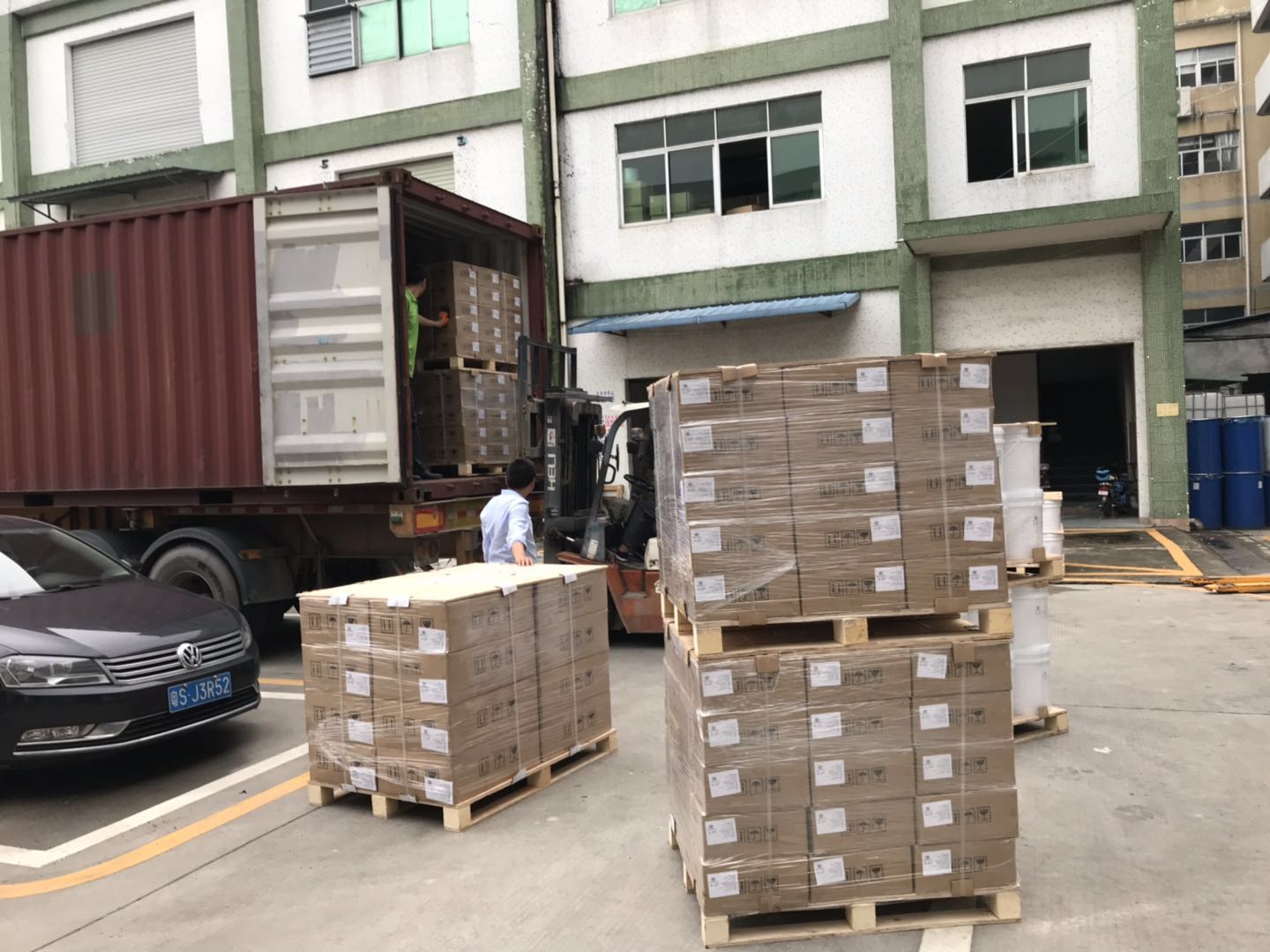 奮戰(zhàn)半月，液體硅膠準(zhǔn)時(shí)出貨
